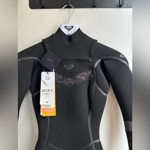 NWT 4/3 Women Roxy Wetsuit